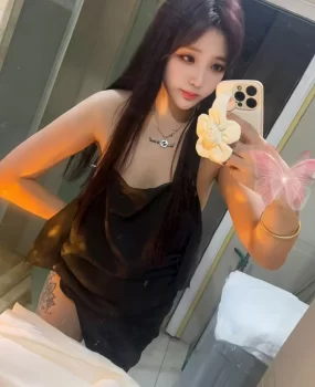 新人零零后美妞