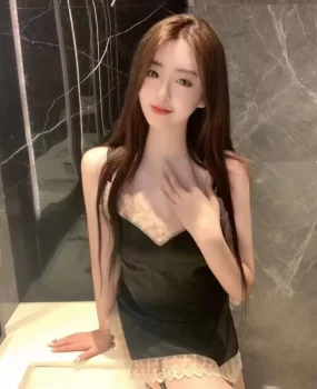 极品一线天三点粉