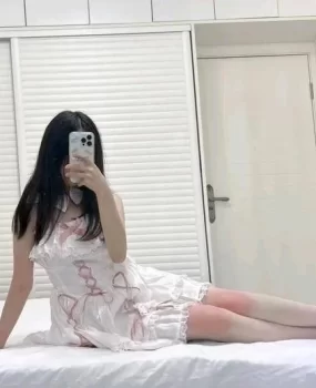 西二环烈焰红唇小软妹