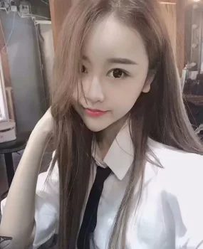 学生上门大活不限次，胸推，口爆，69等等全方位