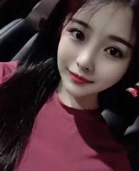 一只手都我不过来，妹子说有D杯