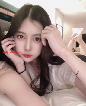 义乌上门亲身体验00后双马尾学生妹，无套内射，自己上来动不怕累。服务态度好