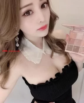 武汉极品少妇黑丝诱惑天生淫荡