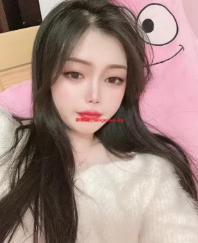 湖北武汉武昌工作室骚货 被老板干到抽筋