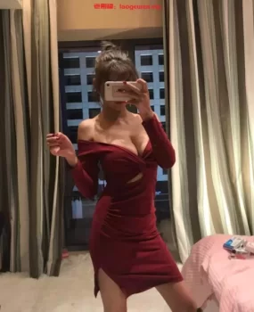 杭州个人兼职小姐姐 ，长相甜美，皮肤雪白，待客如见男友